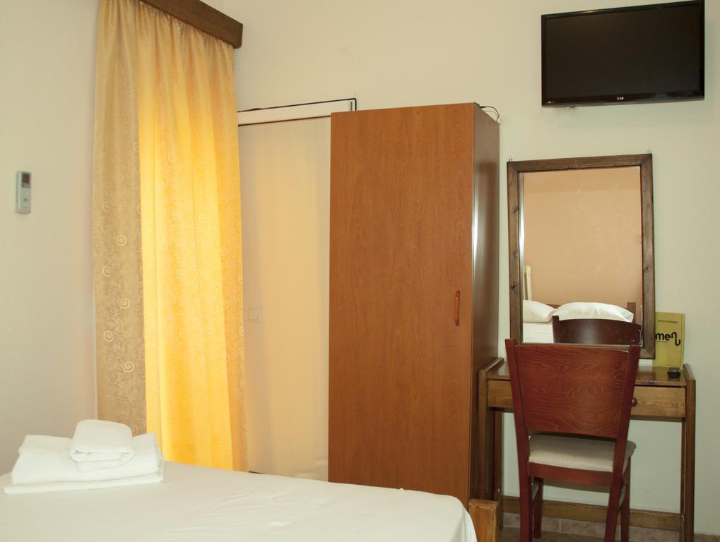 Stavrodromi Hotel Igoumenitsa Ngoại thất bức ảnh